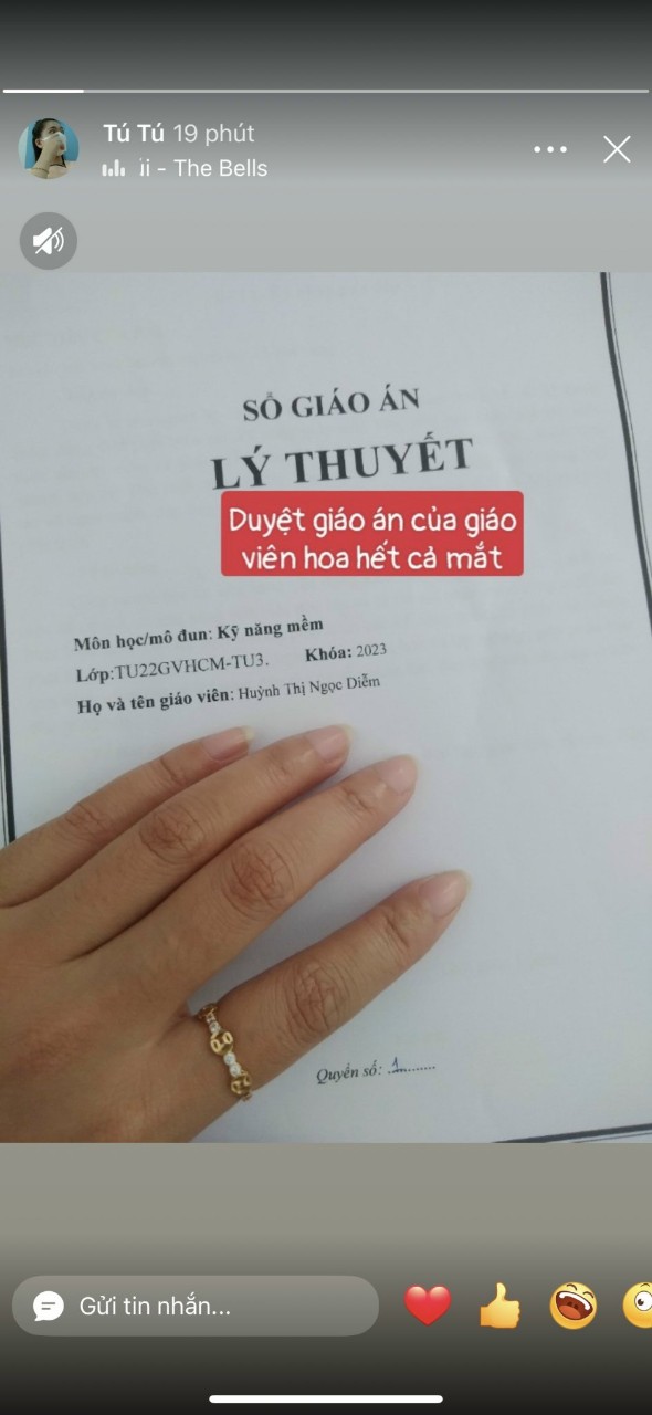 Duyệt giáo án của giáo viên (hiệu phó tú)